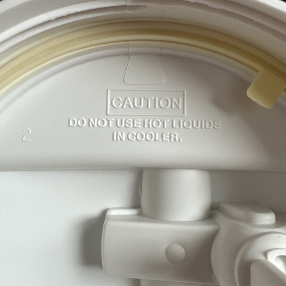 1 GALLON IGLOO BEVERAGE COOLER Drink Red Spout Work Party Beach 13 X 6" - Picture 12 of 14